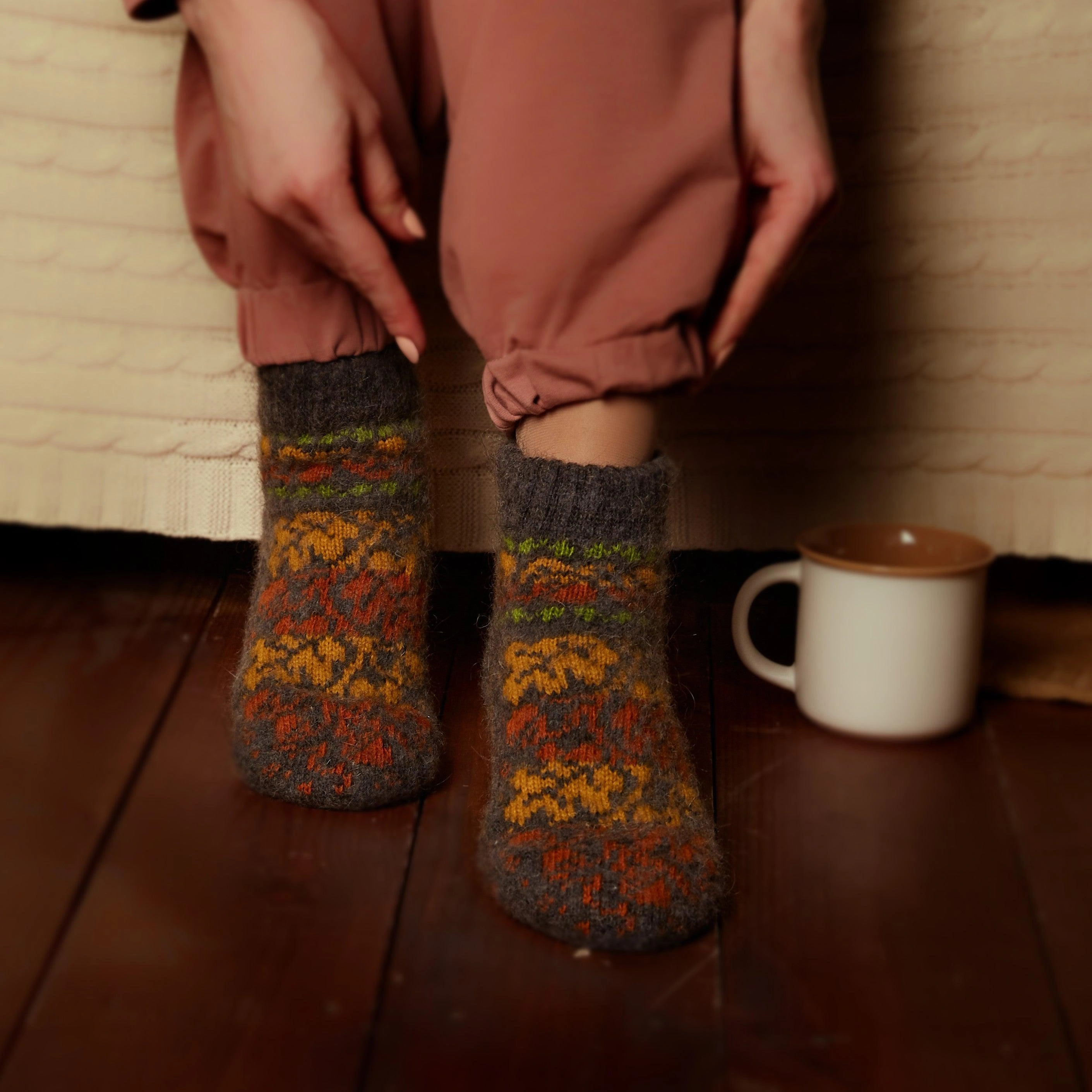 Cozy Autumn Goat Wool Low-Cut Socks: Embrace the Fall Vibes